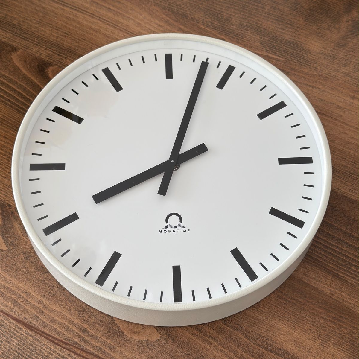 Orologi: MOBATIME Wanduhr  – Usato da Gossau SG venduto da 7R360