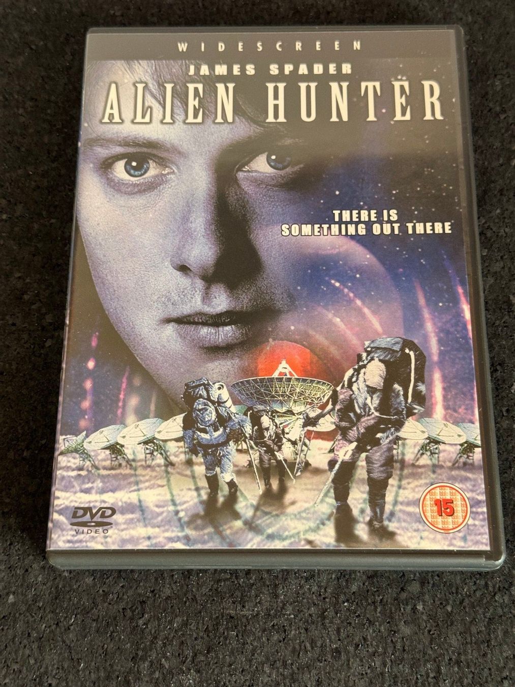 Tutti i DVDs: Alien Hunter DVD EN/IT/SP "There is something out there" – Usato da Fribourg venduto da tschjoly