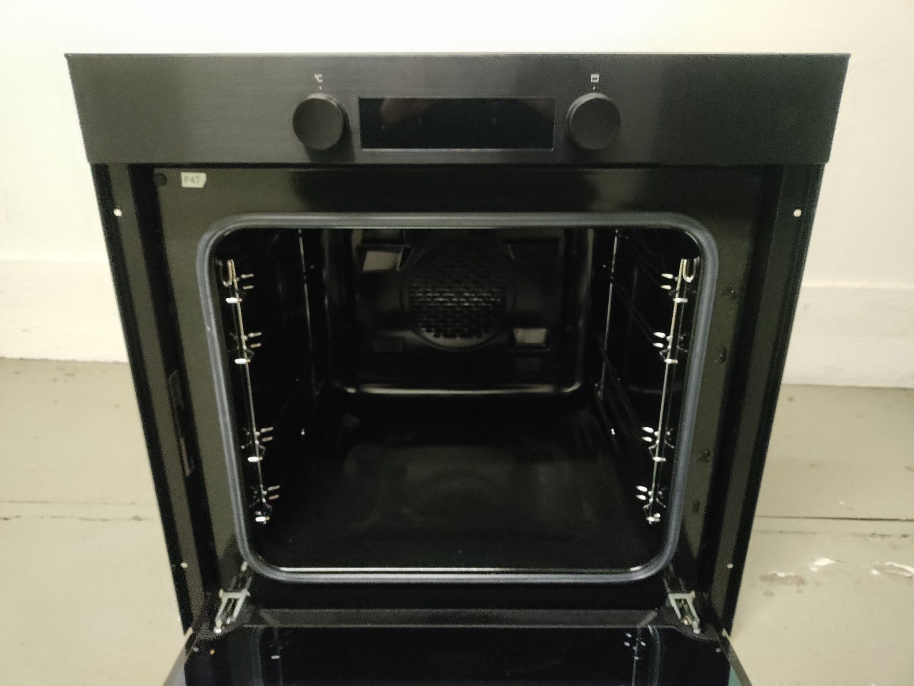 V-Zug Forni: V-Zug Backofen Combair V200, gebraucht – Usato da Wald ZH venduto da SH_Binzholz 4