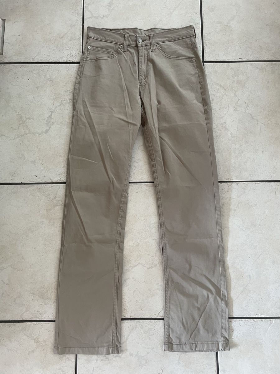 Levi's Jeans: Pantalon Levi's Beige Taille 32 34 – Usato da Vallamand venduto da Bricbracbroc82