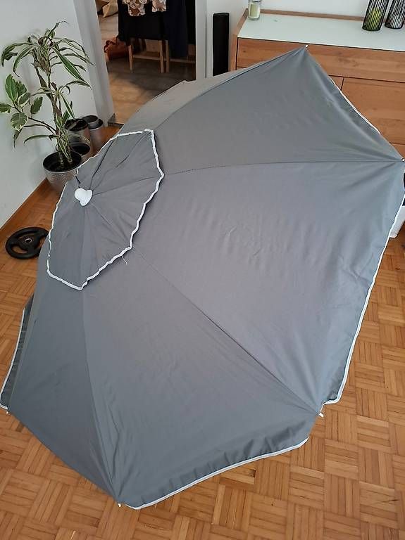 Ombrelloni: Sonnenschirm (110cm) – Usato da Winterthur venduto da erl_6kk7 1