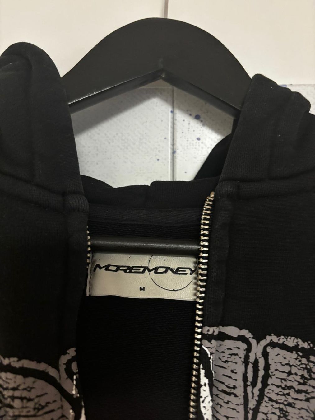 Pulls & Sweat-shirts: MoreMoneyMoreLove Zip-Pullover (M) – D'occasion à Schleitheim par tho_fj22 2