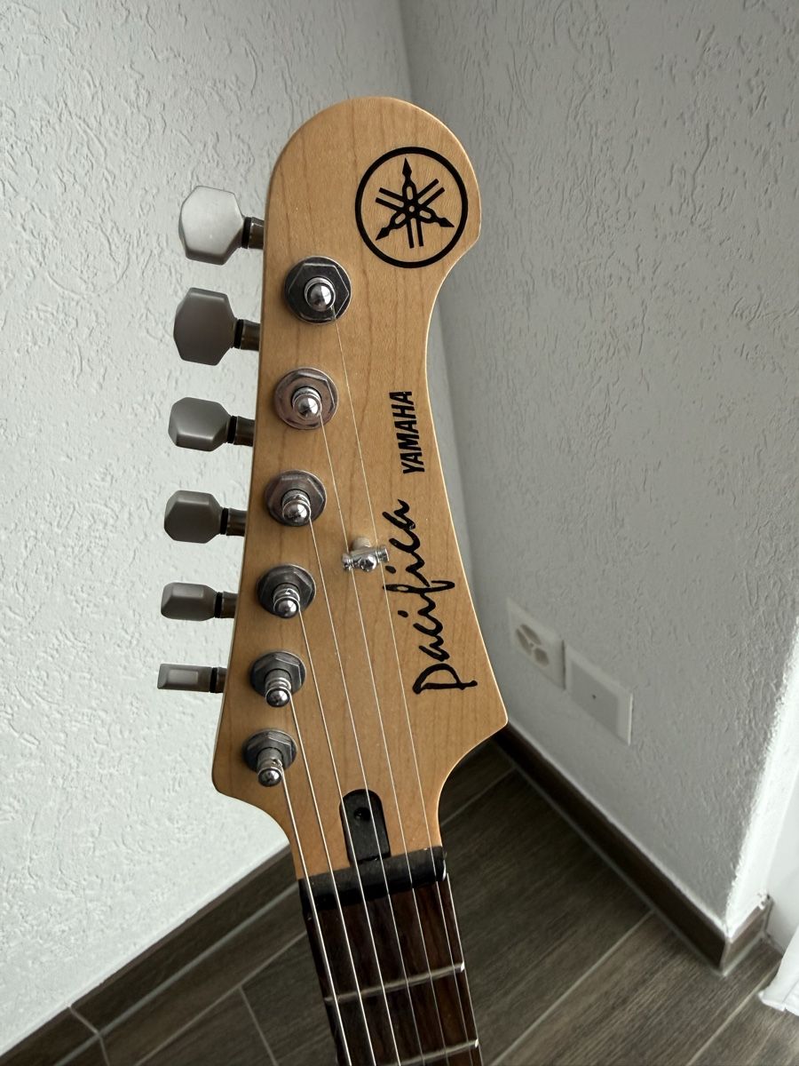 Yamaha Strumenti musicali: E-Gitarre Yamaha Pacifica inkl. Tasche und Ständer – Nuovo (secondo la descrizione) da Gunzgen venduto da Fra1990 2