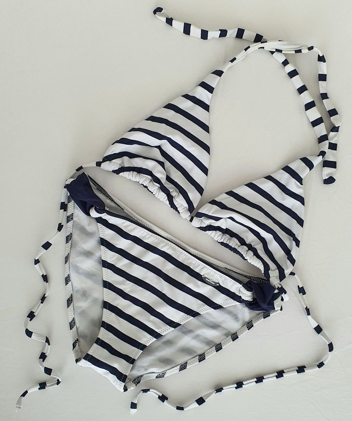 Costumi da bagno & Bikini: Venice Beach Triangel-Bikini in Maritim-Look – Usato da Weiach venduto da sim_8s27
