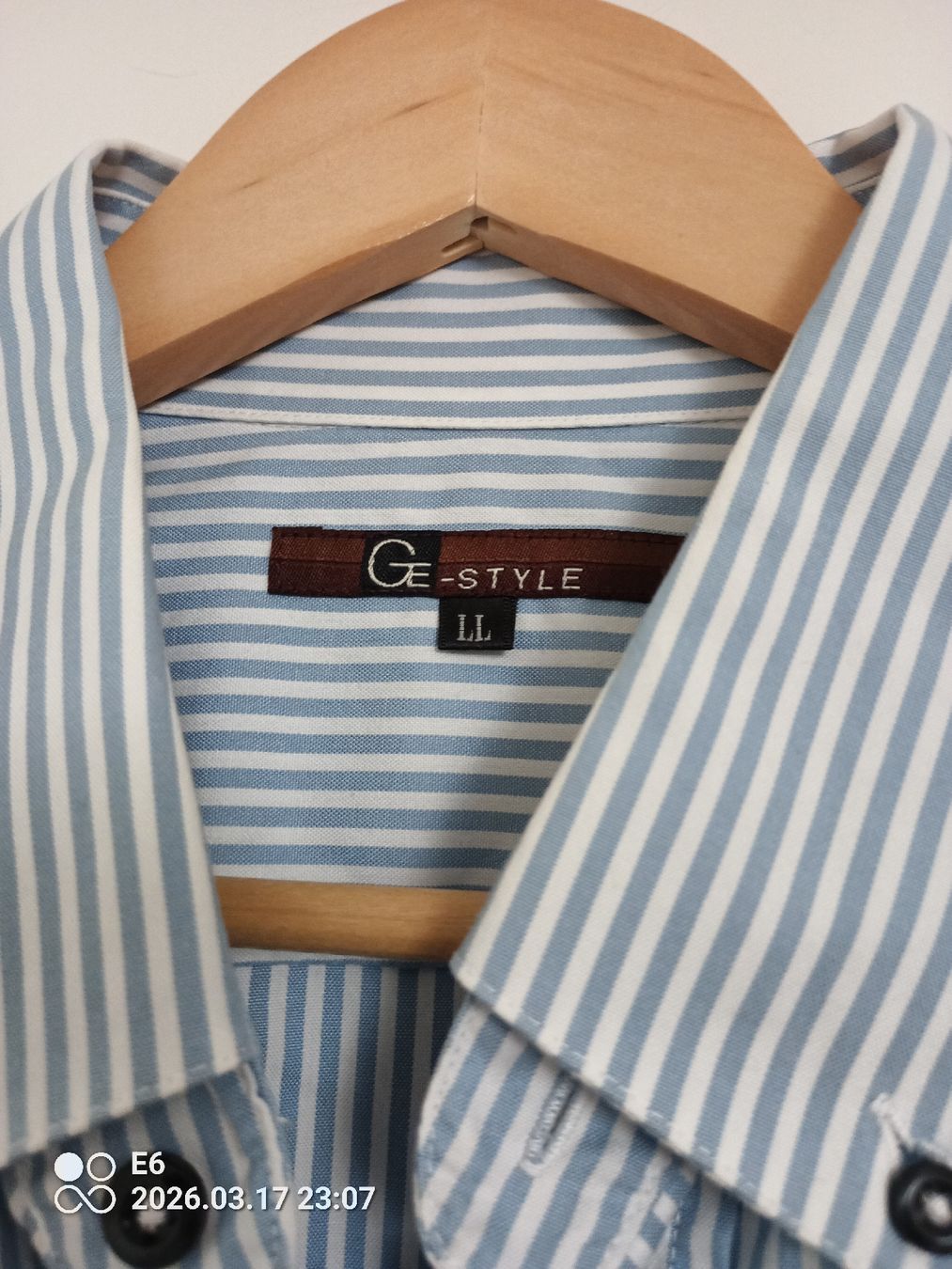 Hemden: 4 gestreifte Hemden Groesse: XL – Gebraucht aus Zürich von Mitzi6 5
