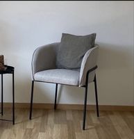 2 Stühle
