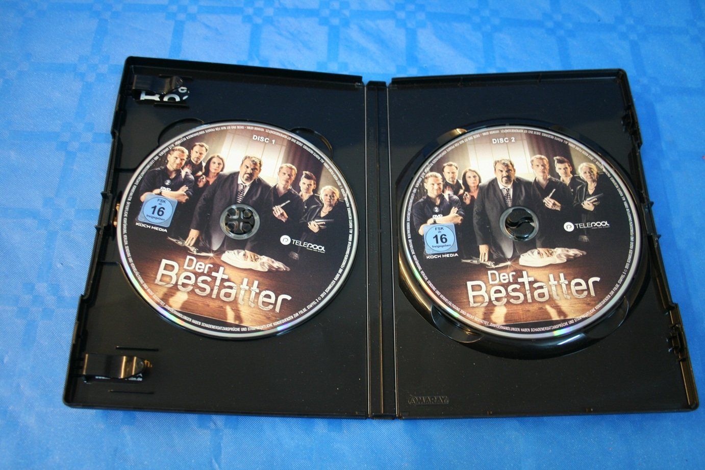 Alle DVDs: Der Bestatter, 3. Staffel – Gebraucht aus Wettingen von zibi137 2