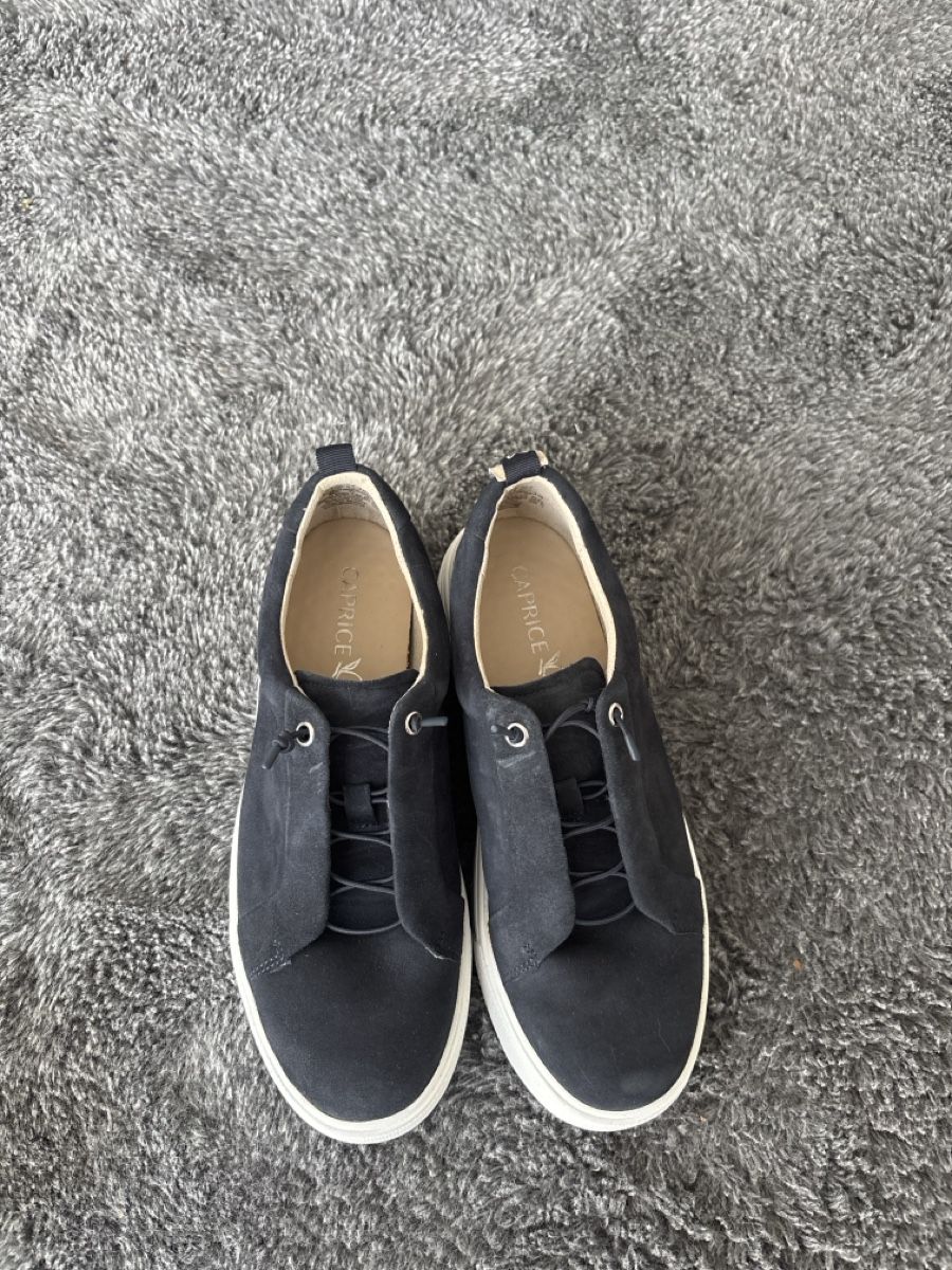 Chaussures femmes: Caprice Sneaker Gr 5.5 / 38.5 – Neuf (Voir description) à Embrach par Dmoney