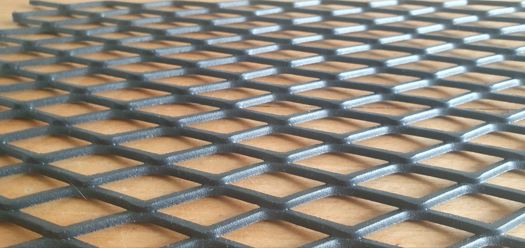 Griglie e Inferriate: Gitter für Grill oder Feuerstelle, Streckgitter – Nuovo (secondo la descrizione) da Bern venduto da Llu 3
