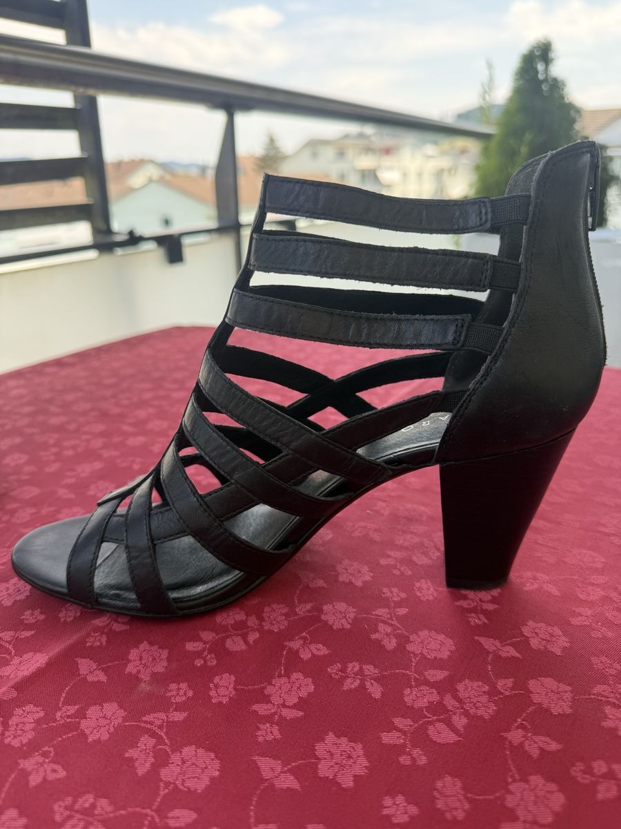 Damenschuhe: PESARO Sandalen Gr. 40 – Neu (gemäss Beschreibung) aus Sirnach von sirni 4