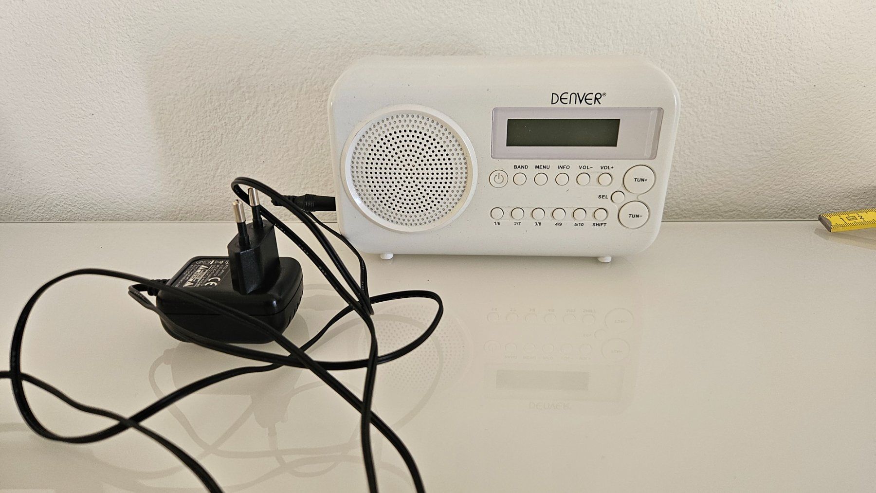 Radio: Radio DAB 32 White Denver – Usato da Melano venduto da H-Sara