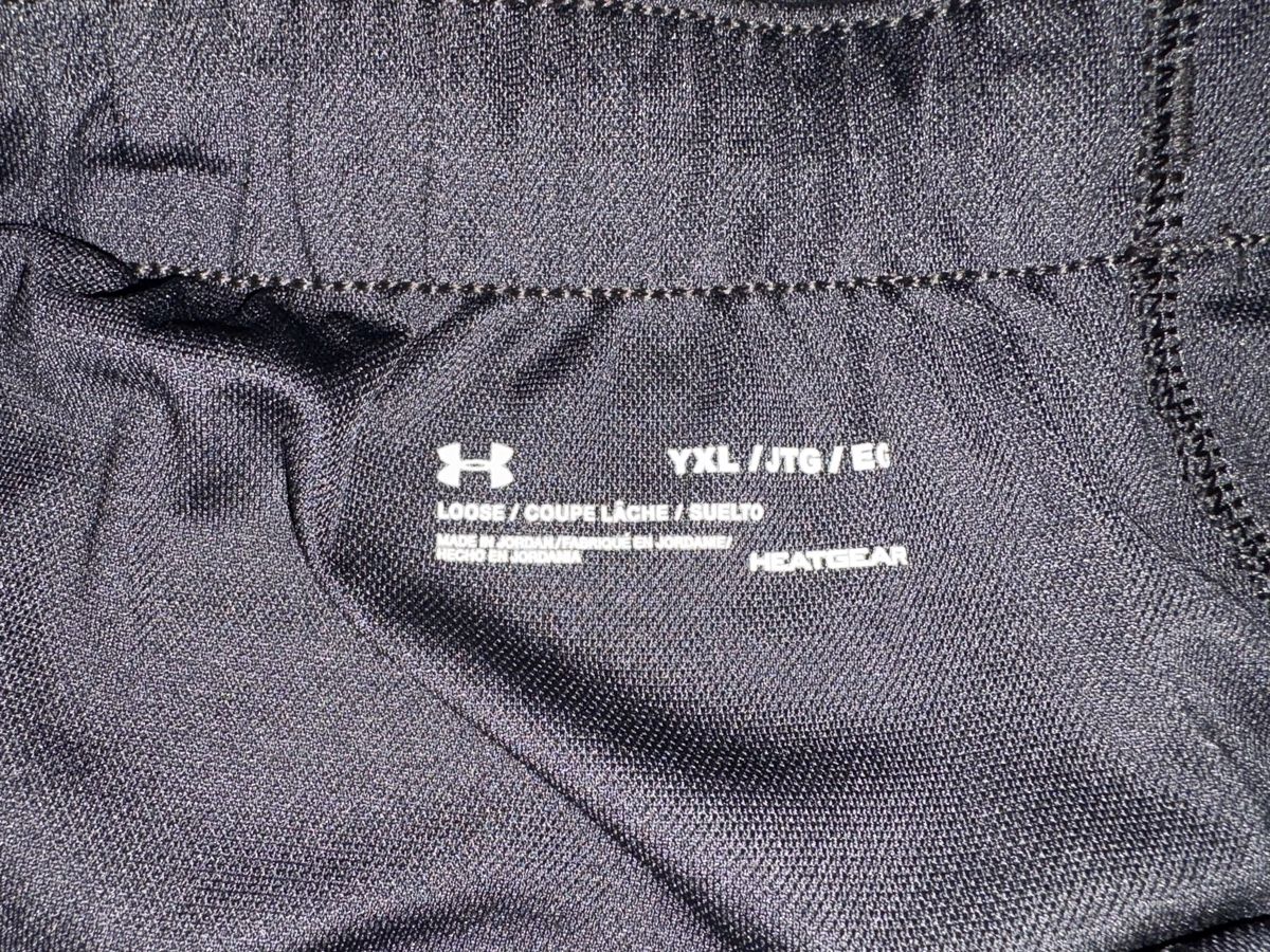 Under Armour Hosen: Under Armour Shorts, YXL – Gebraucht aus Zürich von Anushka86 1