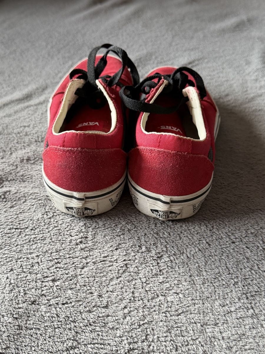 Vans Schuhe für Jungen: Baskets Vans rouges taille EU 33 – Gebraucht aus Montreux von DMtop 2