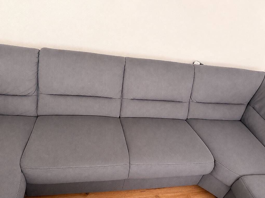 Divani: Ecksofa grau mit Ottomane in gutem Gebrauchtzustand – Usato da Ruswil venduto da ara_c5h2 3