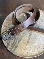 Handgefertigter Ledergürtel aus Premium-Echtleder.