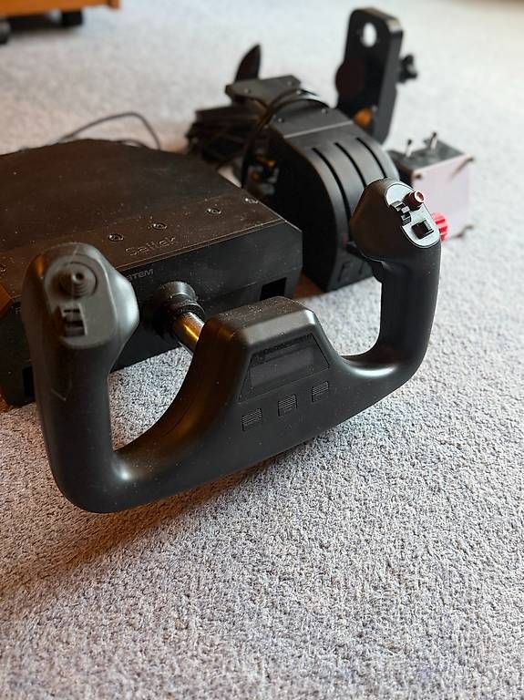 Controller: Logitech G Saitek Pro Flight Yoke System – Usato da Wil SG venduto da JoRaHa 3
