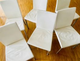 6 St. Essstühle Kunstleder crème Metallbeine guter Zustand