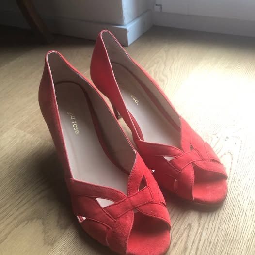 Scarpe da donna: Pumps rot vorne offen – Usato da Schinznach Dorf venduto da mysy