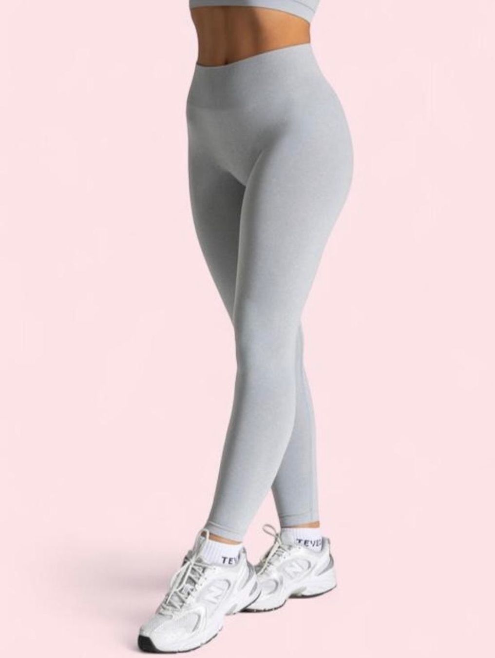 Teveo Leggings: Teveo timeless pro leggins in light grey – D'occasion à Otelfingen par houseofstae 1