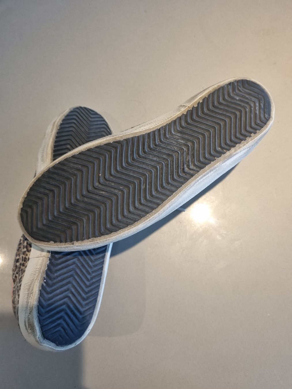 Golden Goose Damenschuhe: Sneakers Golden Goose – Neu (gemäss Beschreibung) aus Herrliberg von revelune 3