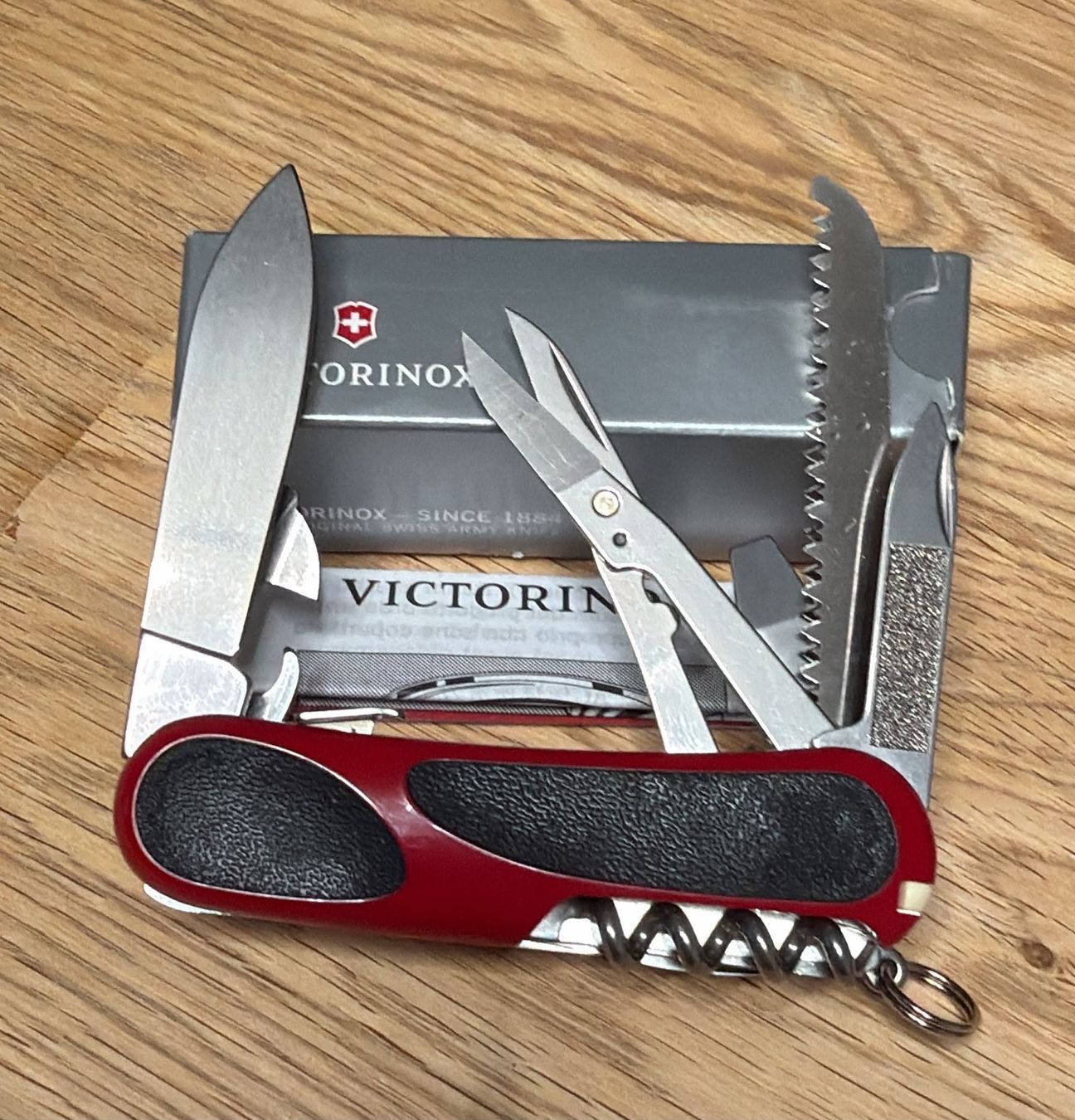 Victorinox Taschenmesser: VICTORINOX  SACKMESSER  EVOGRIP S17 RED/BLACK – Neu und originalverpackt aus Zürich von Frei-Occasionen 7