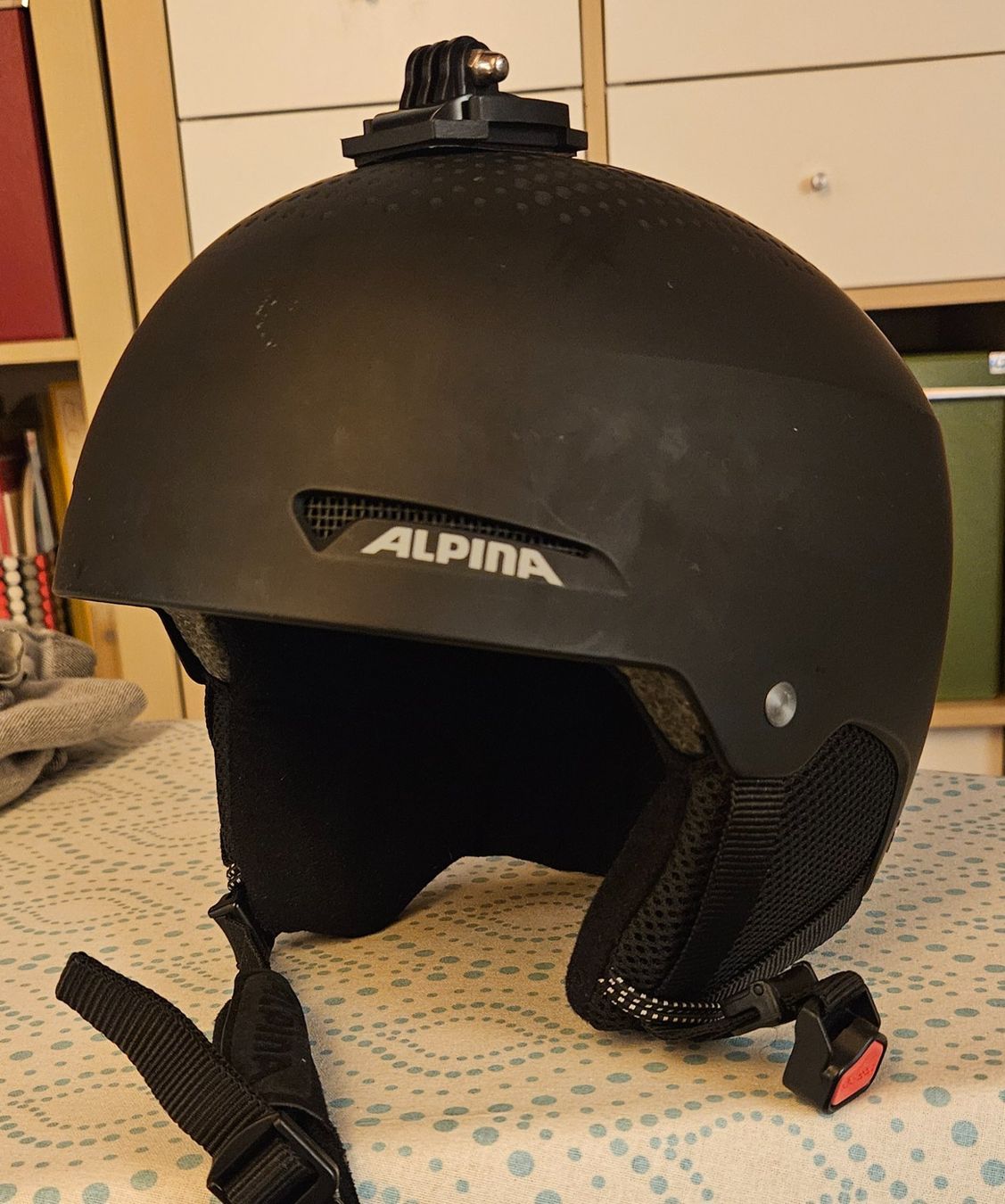 Caschi: Kinderskihelm Alpina Gr. 51 - 55 – Usato da Einsiedeln venduto da Emausi 2