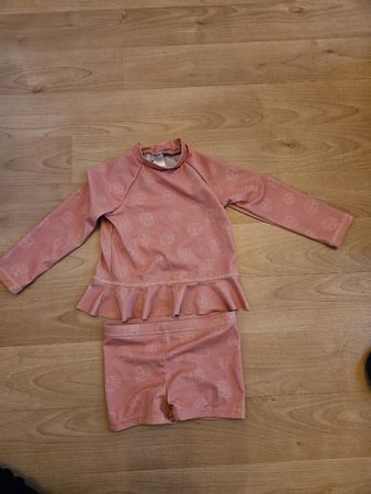 Süsser Badeanzug/Bikini Mädschen Gr 80 wie neu