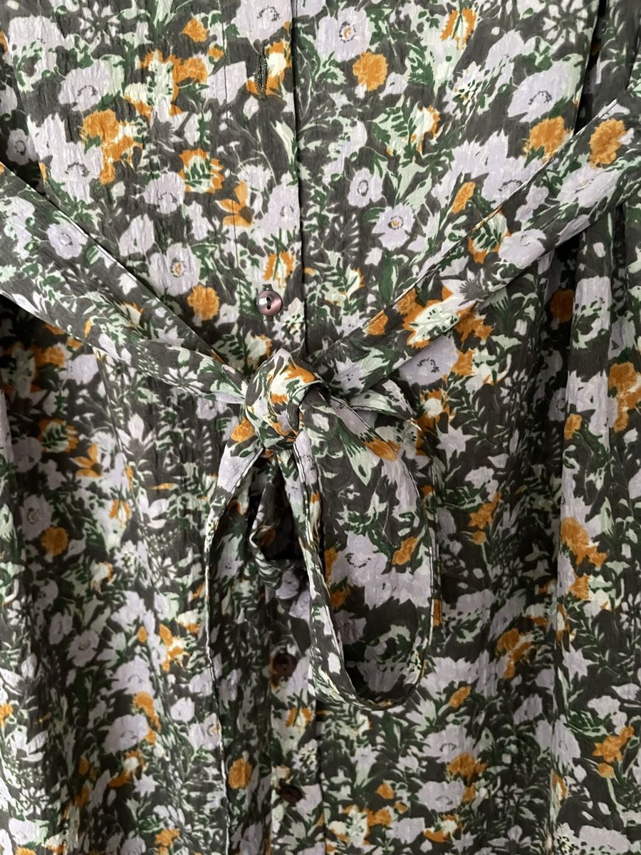 Pieces Vestiti: Pieces Blusenkleid mit Blumenmuster – Nuovo (secondo la descrizione) da Zürich venduto da SeldaY 2