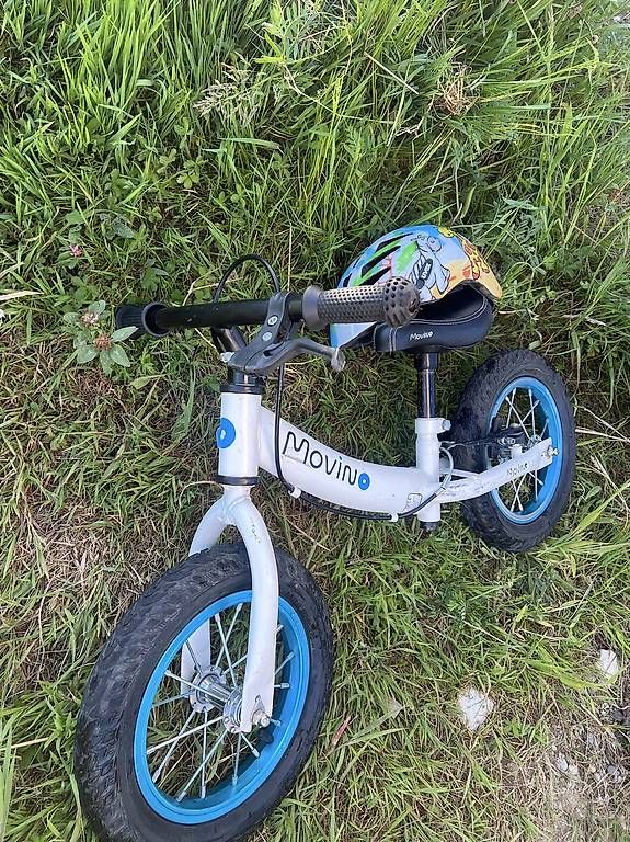 Veicoli per bambini: Laufvelo Laufrad mit Helm – Usato da Bärschwil venduto da mon_xg56 2