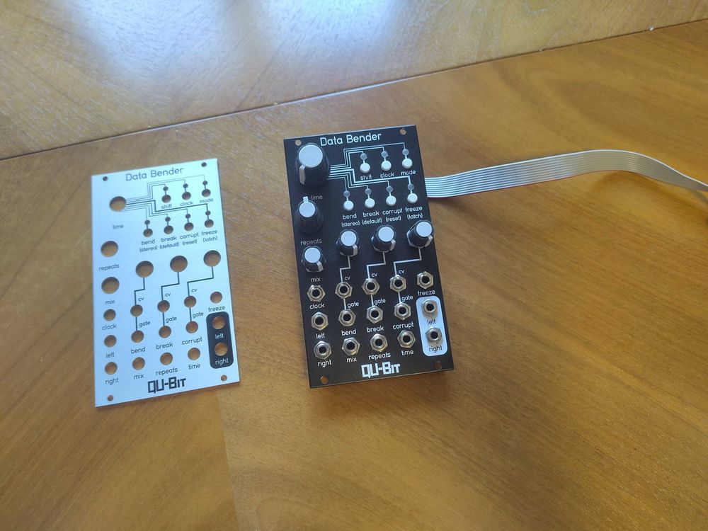 Qu-Bit Electronix - Data Bender + alt panel (eurorack) (Gebraucht) in ...