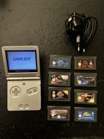 Nintendo Game Boy Advance SP Silber mit 8 Spielen - Akku neu