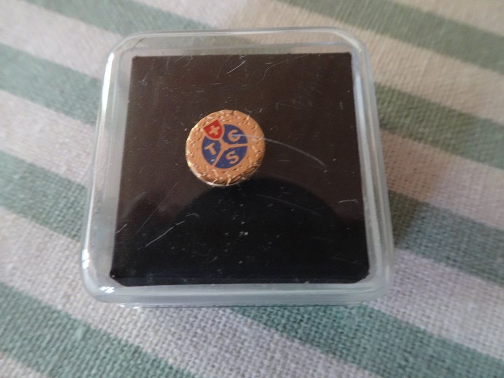 NEUER Pin TCS - M160 (Neu (gemäss Beschreibung)) in Küssnacht am Rigi ...