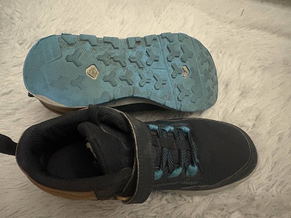 Decathlon Scarpe da uomo: Chaussures Randonnée – Usato da PAYERNE venduto da Bellotine 1