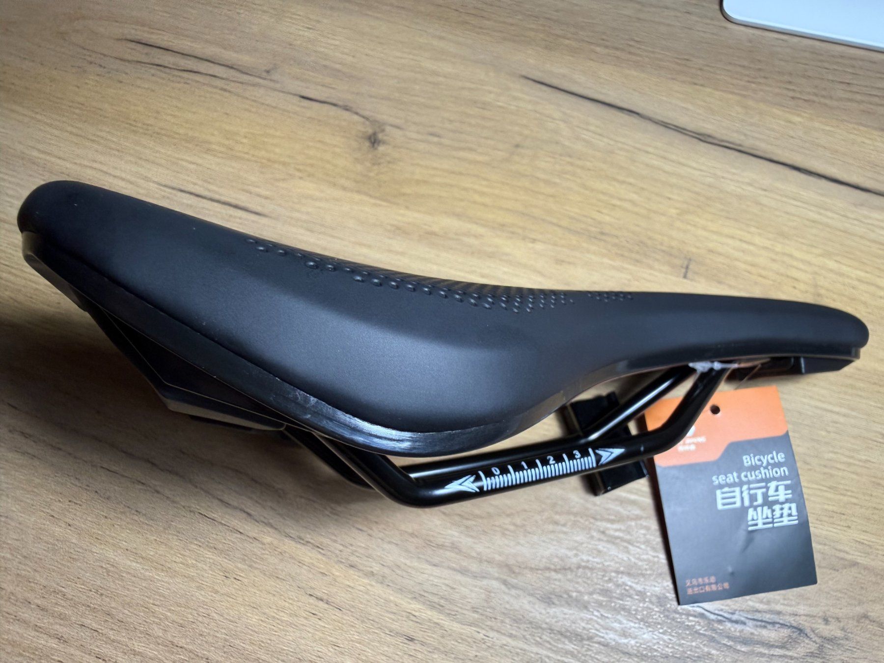 Pezzi di ricambio: West Biking Mountainbike Sattel – Nuovo e nell'imballaggio originale da Küssnacht am Rigi venduto da pie_h6s8 1