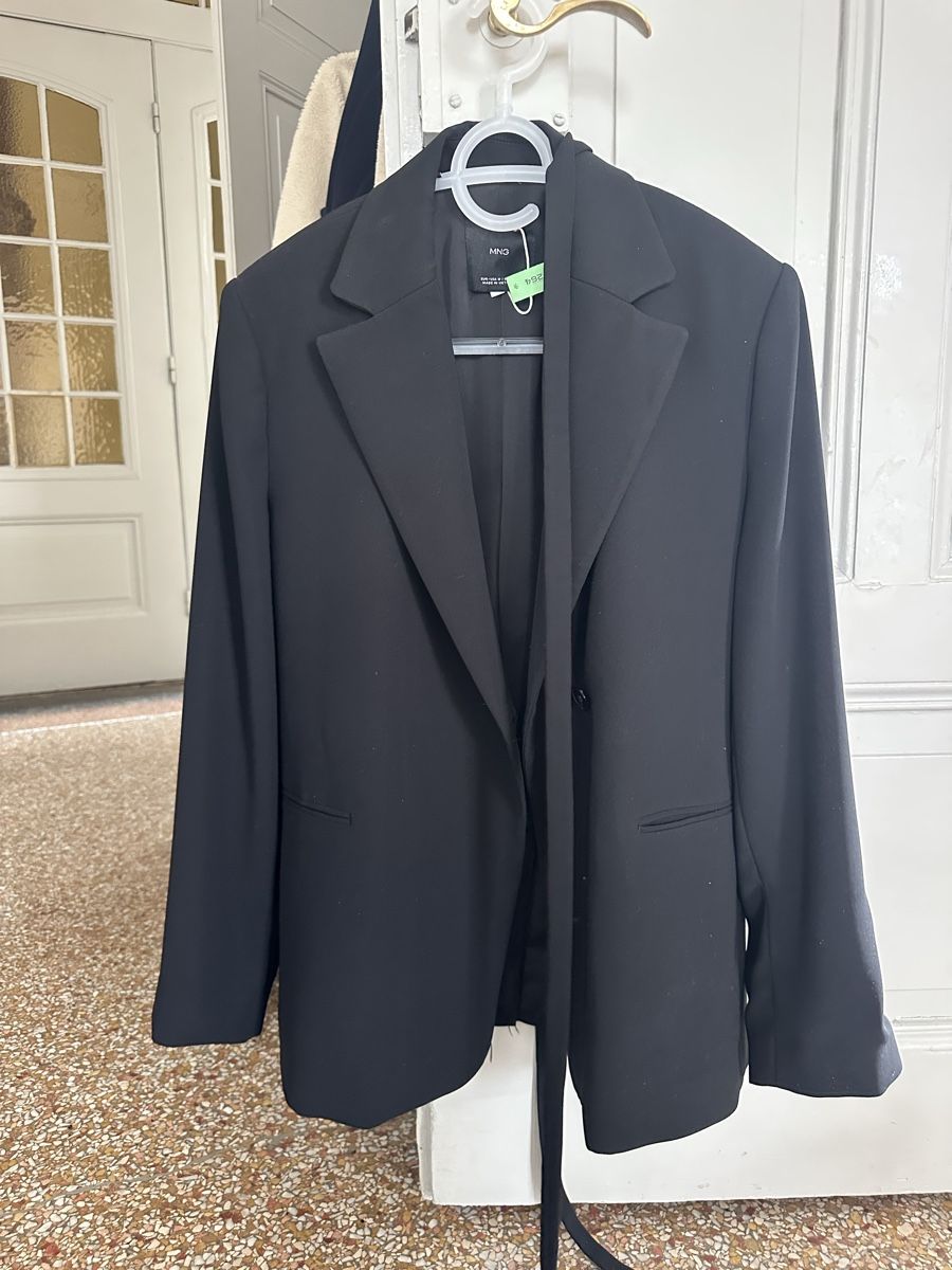 Giacche: Schwarzer Blazer Gr M – Usato da Bern venduto da ccristinamue 2