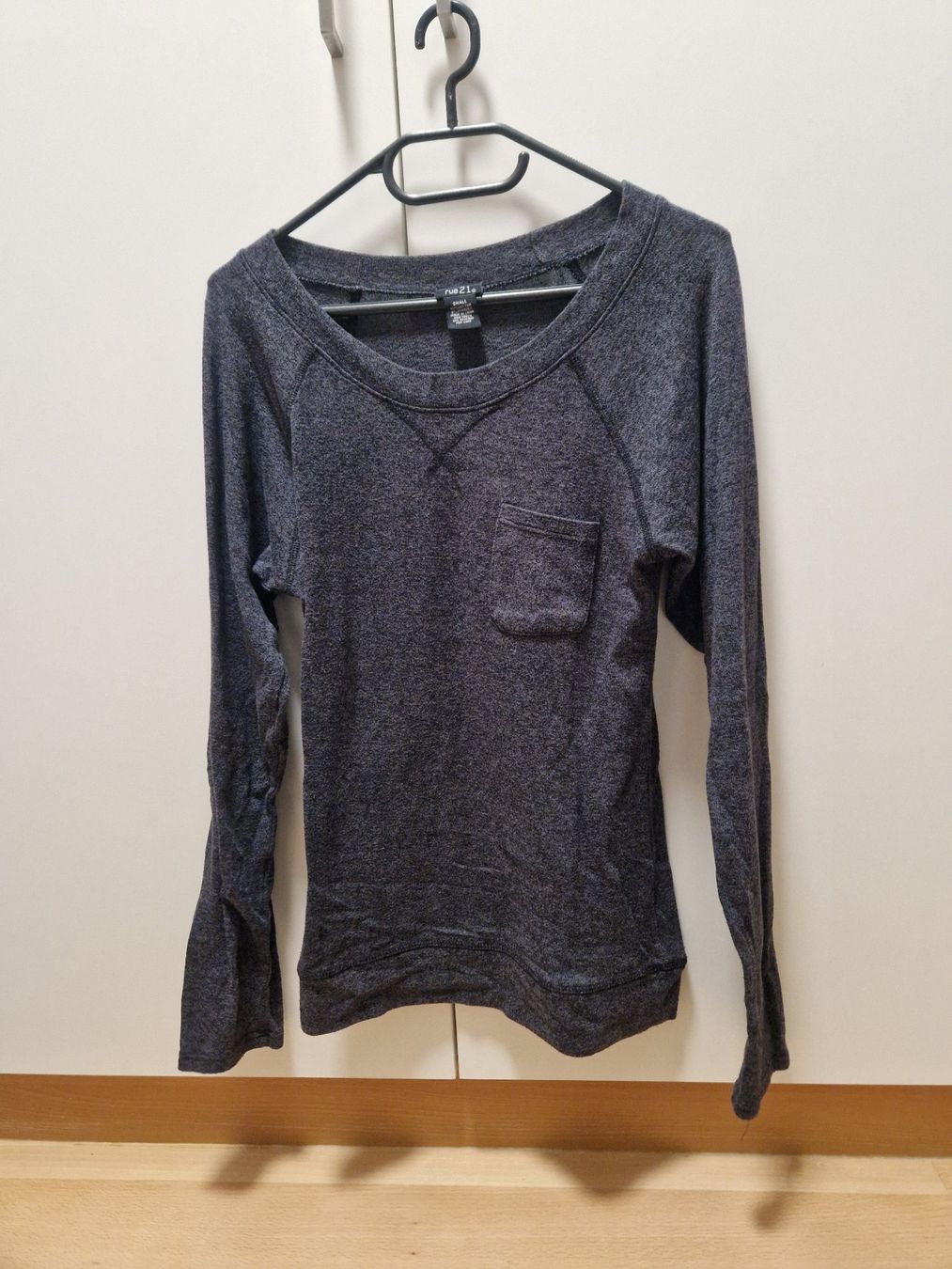 Pullover & Sweatshirts: Langarm Pullover, 3/4tel-arm Shirt, Oberteil, Pulli, top – Neu (gemäss Beschreibung) aus Hettlingen von exp_p7b2