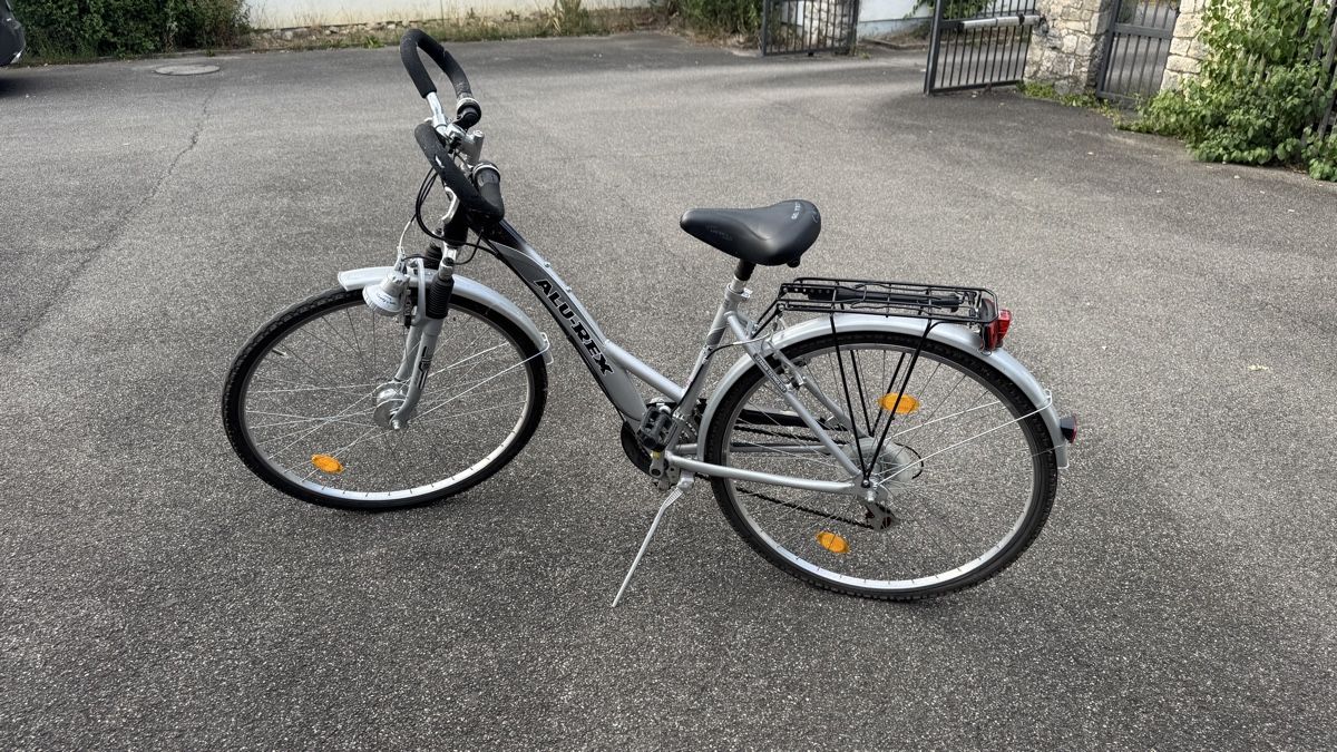 Vélos: Damen Fahrrad – D'occasion à Birsfelden par Vossi2