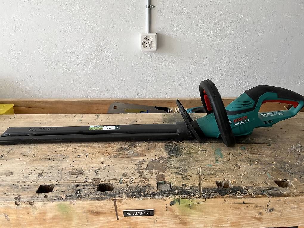 Tutti gli attrezzi: Bosch Heckenschere AHS 50-20 LI – Usato da Tägertschi venduto da Oktagon62 1