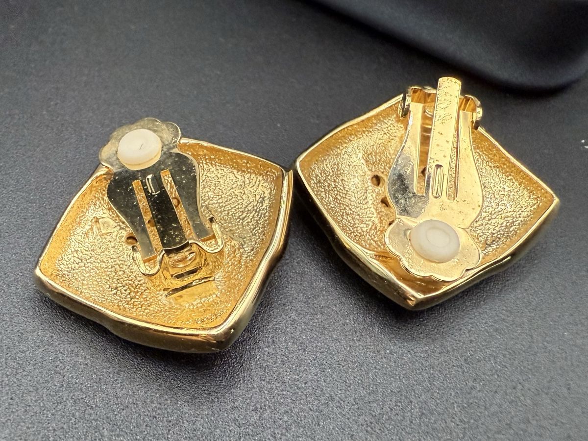 Orecchini pendenti & Orecchini a lobo: Goldfarbe Vintage Ohrringe mit Strass – Usato da Lamone venduto da LaCantinaMagica 5