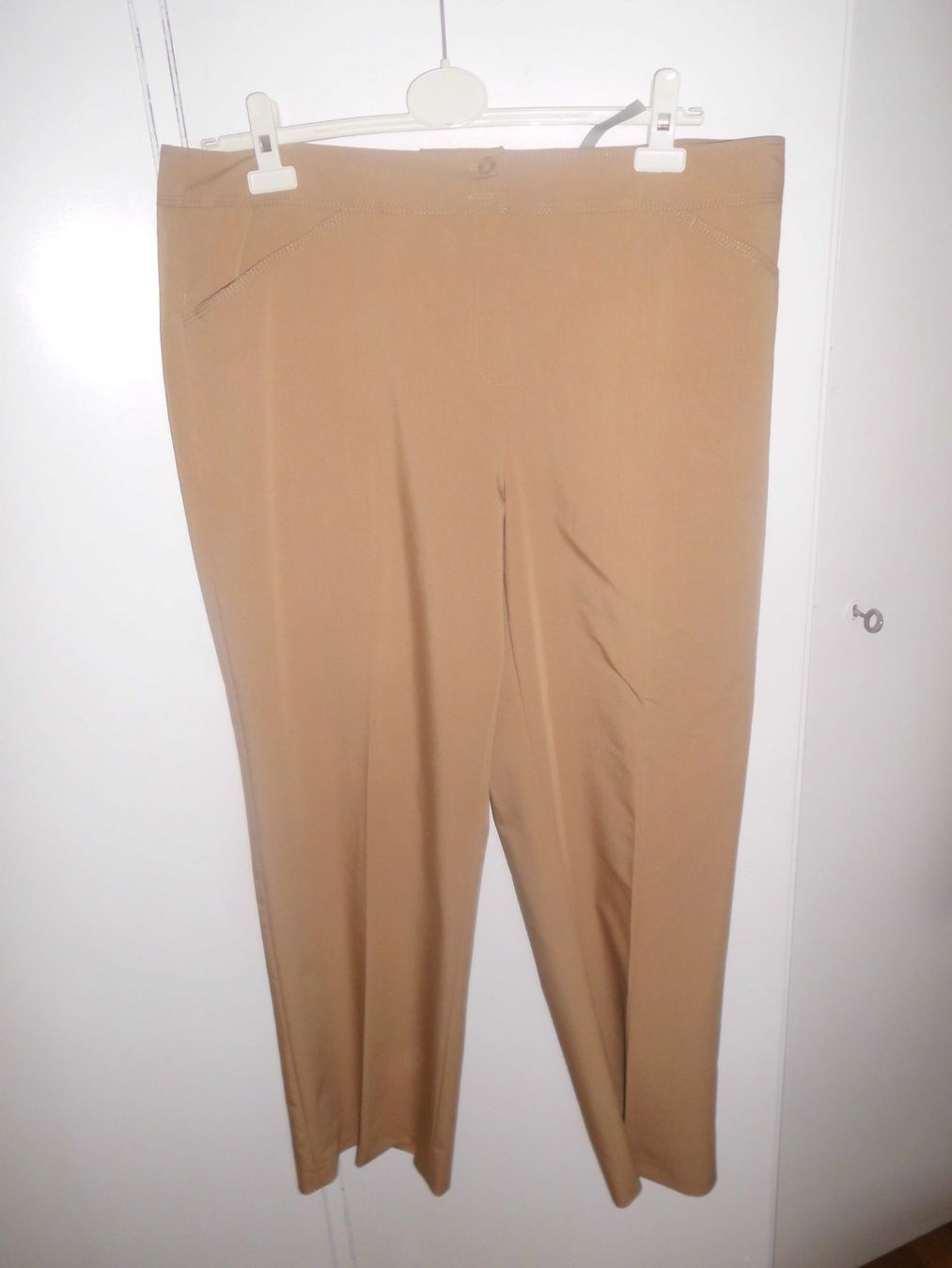 Pantaloni: Pantalon beige T. 48 – Nuovo (secondo la descrizione) da Marin-Epagnier venduto da Madja