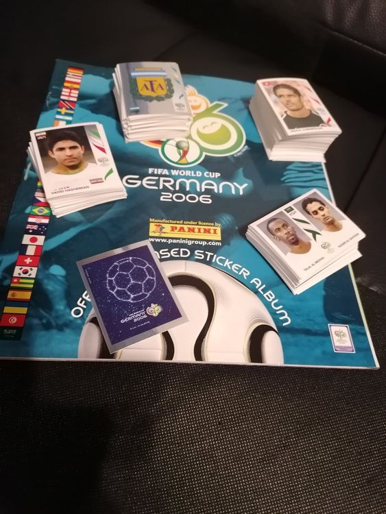 Panini Albums: Panini WM 2006 Sammelheft + 480 Bilder zum Selbereinkleben – D'occasion à Balsthal par roh_dt72 1