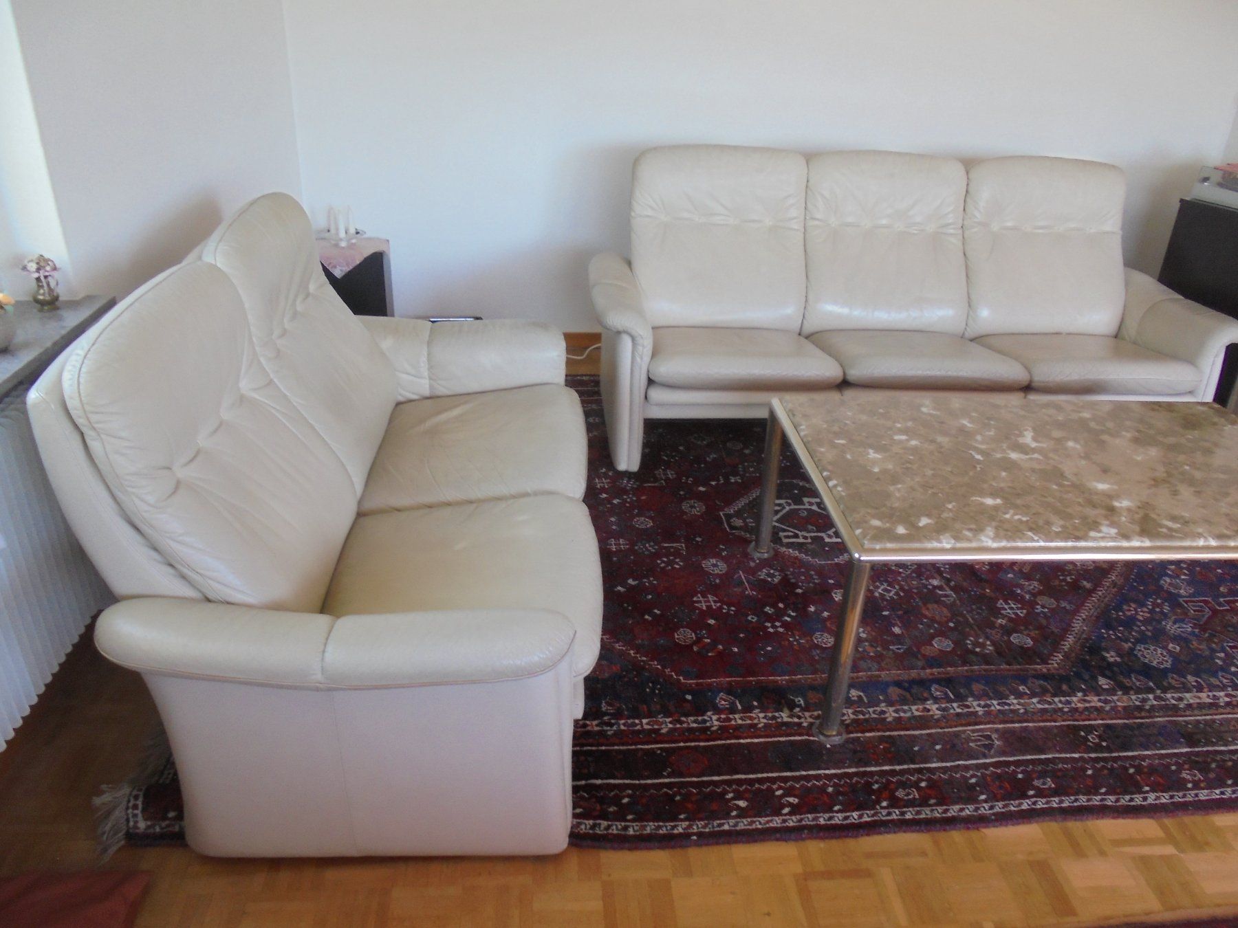 Sofas: Elegante Ledercouchgarnitur, 3+2 Sitzer, gebraucht – Gebraucht aus Rüschegg-Heubach von bmw325x 1