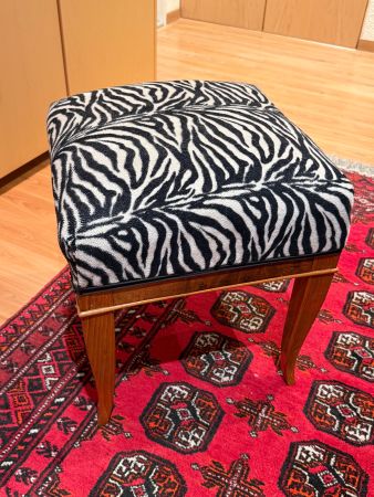 Hocker Zebramuster Holzrahmen gute Zustand
