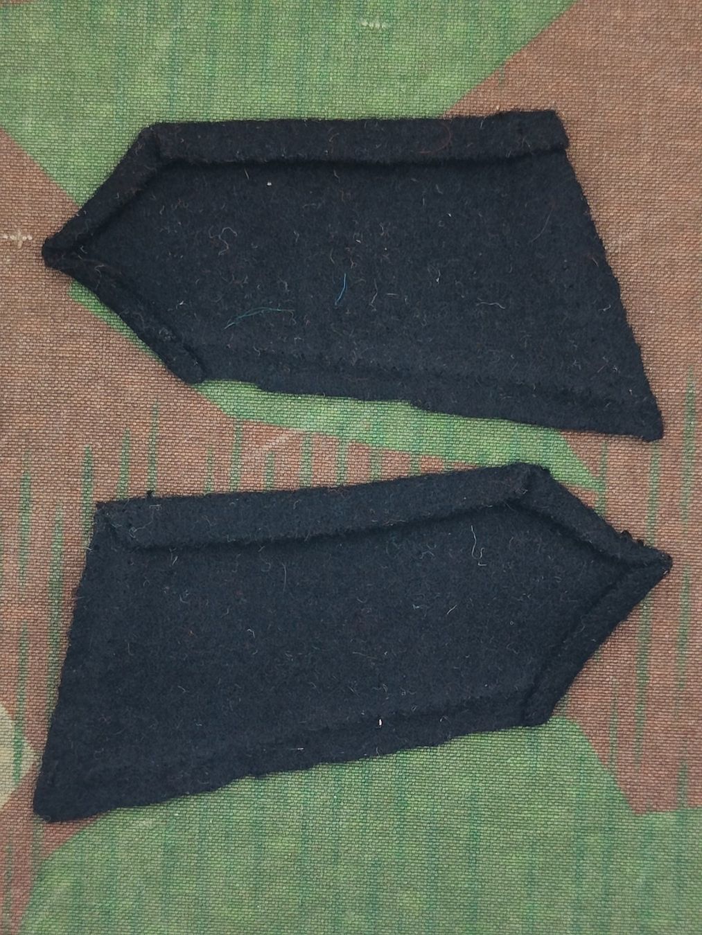 Schweizer Armee Placchette & Badge: Kragenpatten Ord. 1940 – Usato da Bauma venduto da SwissMilitaria 1