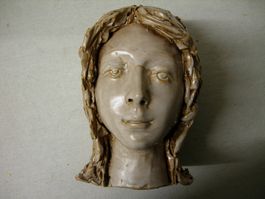 Plastische Skulptur Mädchenkopf