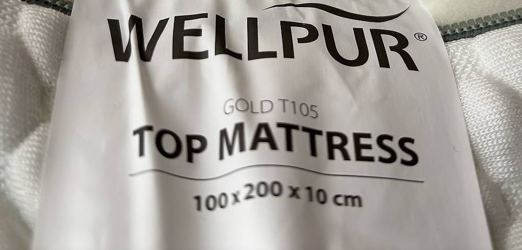 Materassi: Topper/Matratze 100x200x10 Gel- und Viskoseelastisch/Memory  – Usato da Widnau venduto da agogos 1