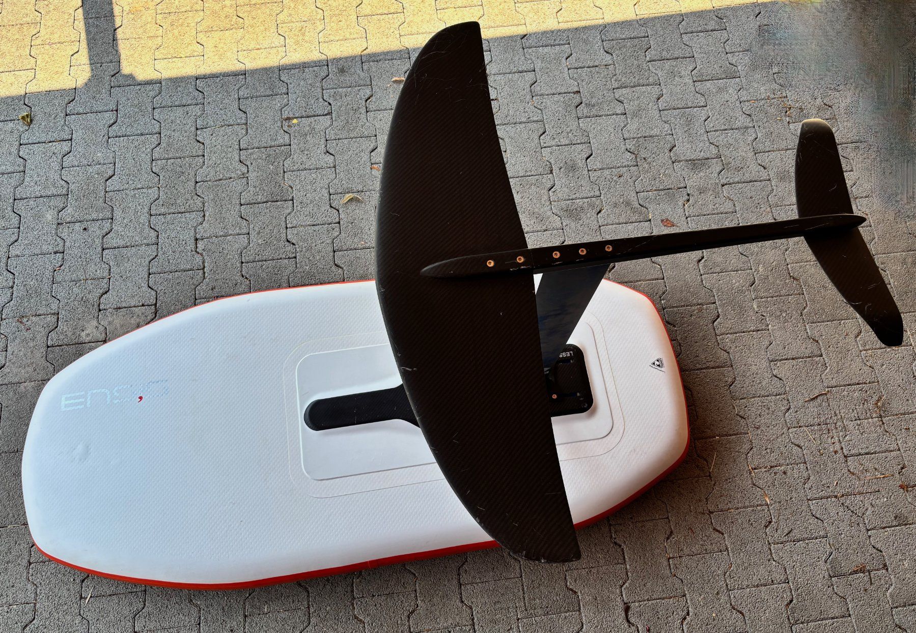 Tavole da surf e di nuoto: Ensis Wingfoil-Einsteiger-Set, aufblasbares Board und Foil – Usato da Aesch/LU venduto da Hupulu