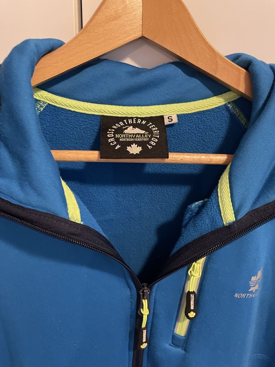 Jacken: Veste sport bleue s north valley – Gebraucht aus Pully von kaba07 2