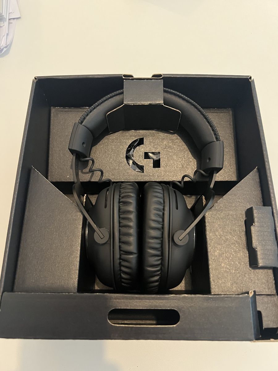 Logitech Cuffie: casque logitech G Pro X comme neuf très peu servi – Nuovo (secondo la descrizione) da Ollon VD venduto da Rider_27 3