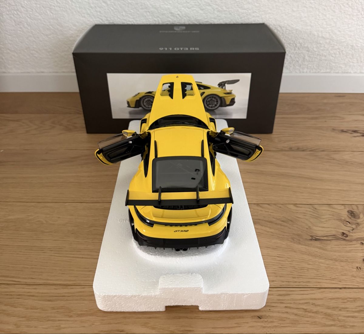 Porsche Modellautos: Porsche 911 GT3 RS (992) – Neu (gemäss Beschreibung) aus Heerbrugg von Bnielliyedi 6